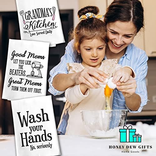 True Friends Dont Judge Each Other 27x27 Hand Towels
