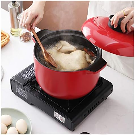 Perfect for everyday cooking this stockpot is durable and versatile